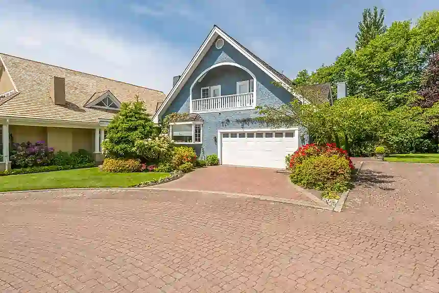 Skilled Garage Door Service in Alberta